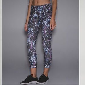 Lululemon All Sport Crop Floral Sport Tranquil Blue Multi Legging W6F62S Size 4